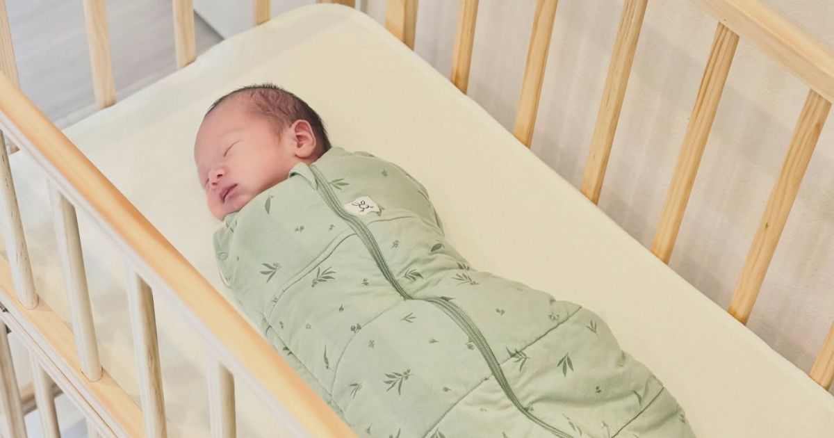 スワドル 赤ちゃん