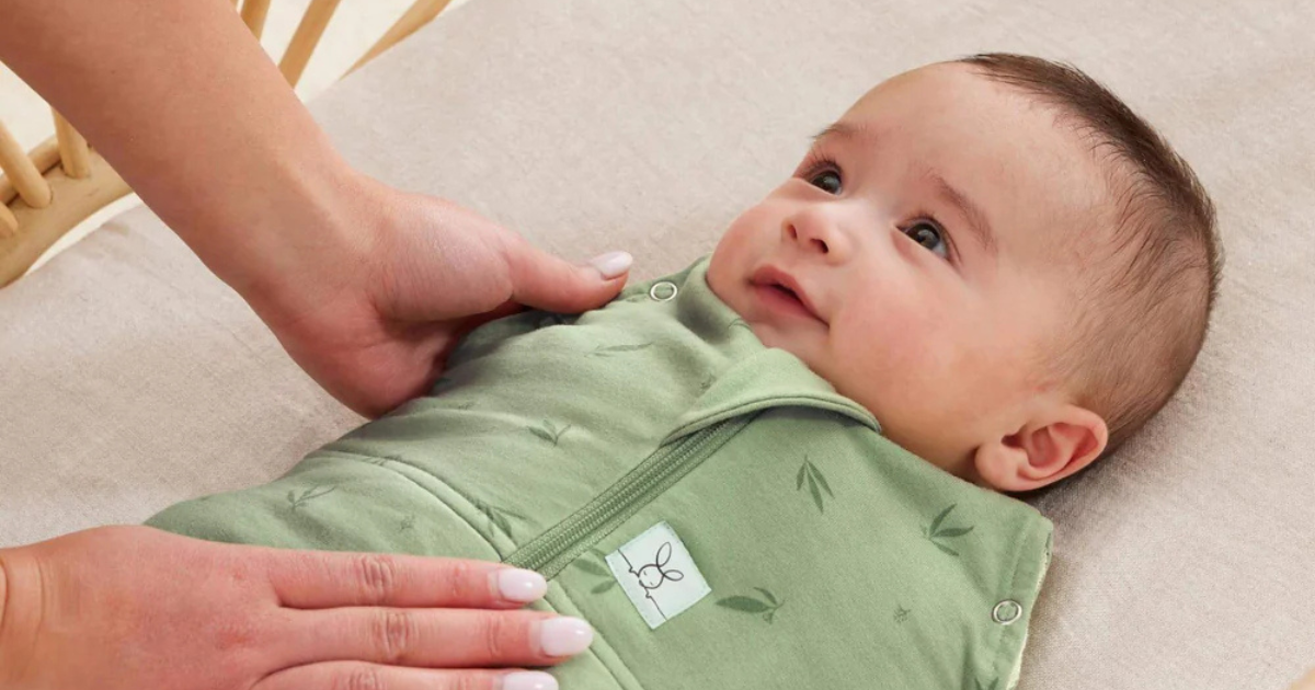 赤ちゃん　スワドル