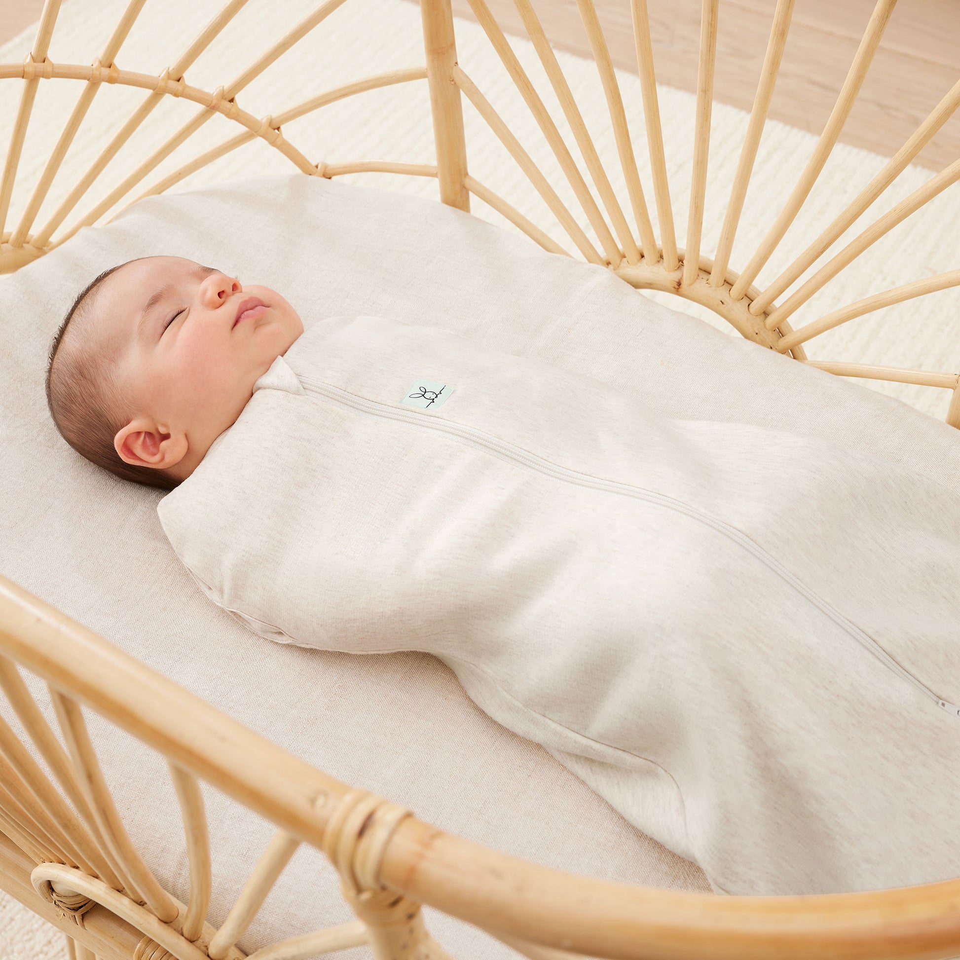 エルゴポーチ　スワドル　1.0TOG　モロー反射対策　ぐっすりねんね